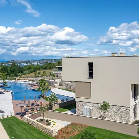 Petram 2 Bedroom With By Interhome Savudrija